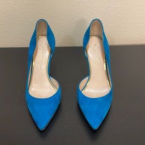 Jessica Simpson sued heel